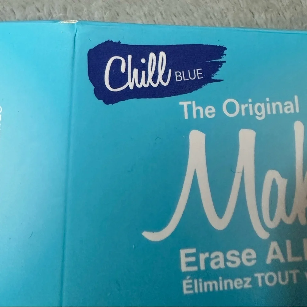 MakeUp Eraser effortlessly remove